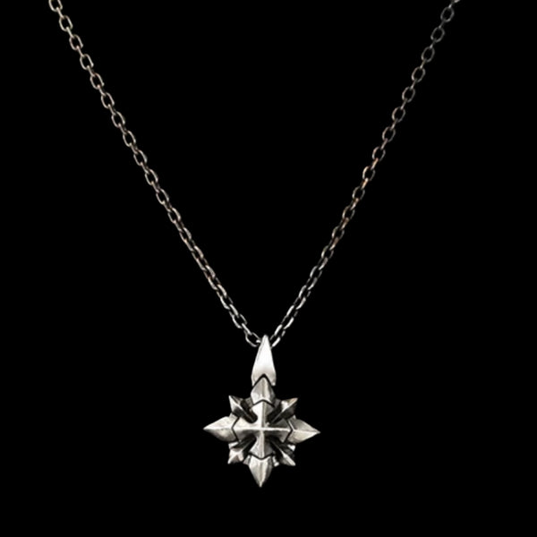 SPIKED STAR NECKLACE