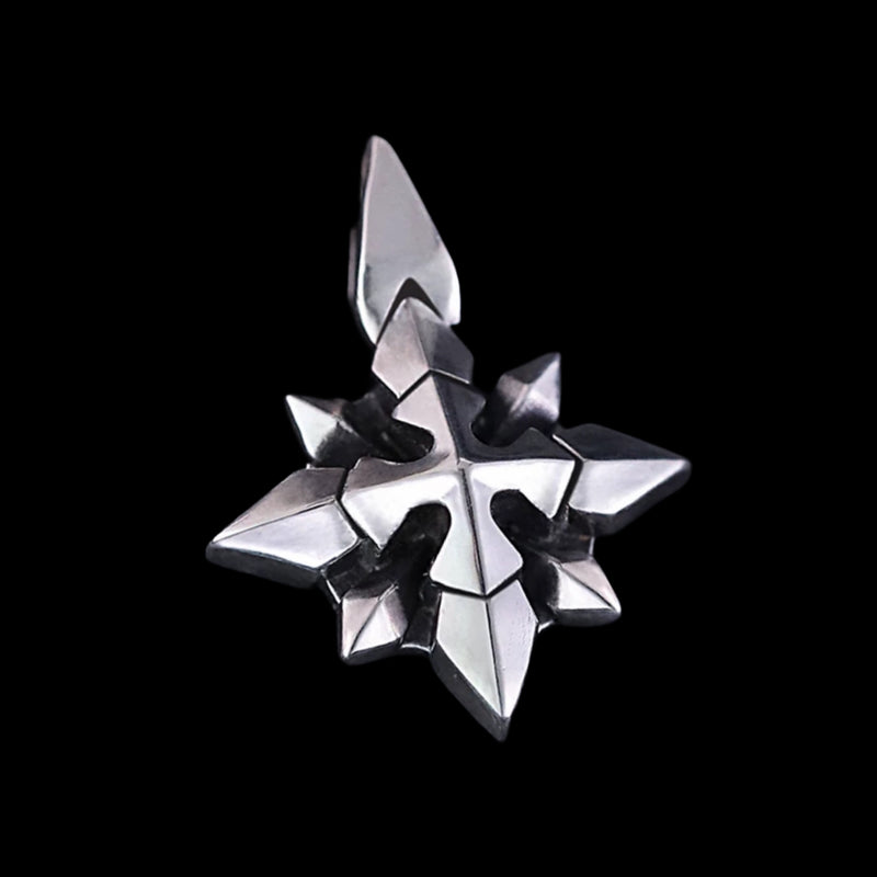 SPIKED STAR NECKLACE